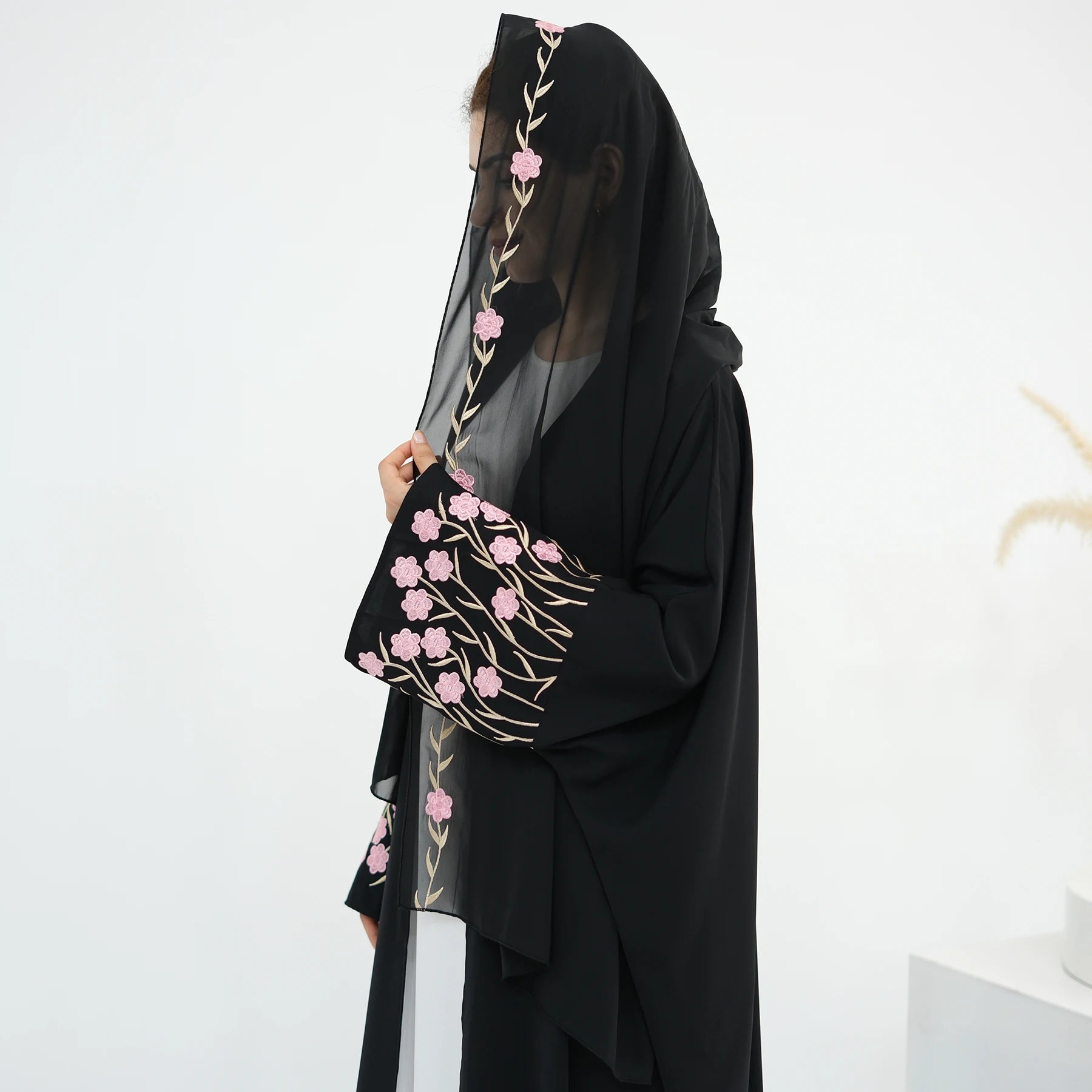 ABAYA ROSE