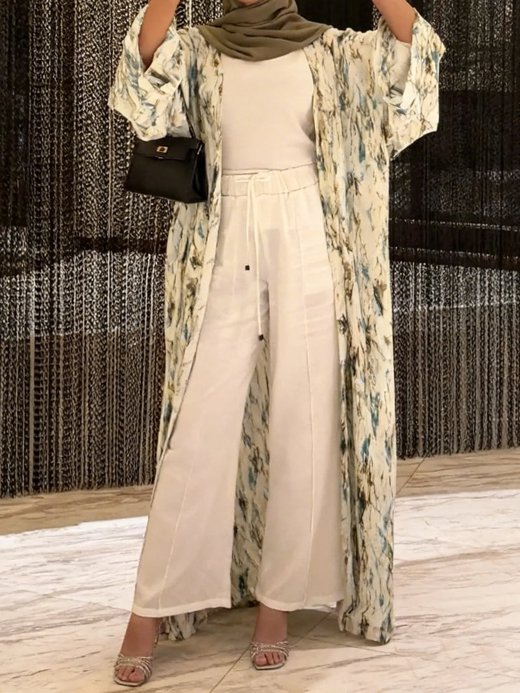 ABAYA BLOOM